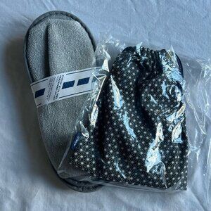 ANA All Nippon AIrways Navy Kinchaku Drawstring Amenity Kit w/ Slippers - SEALED
